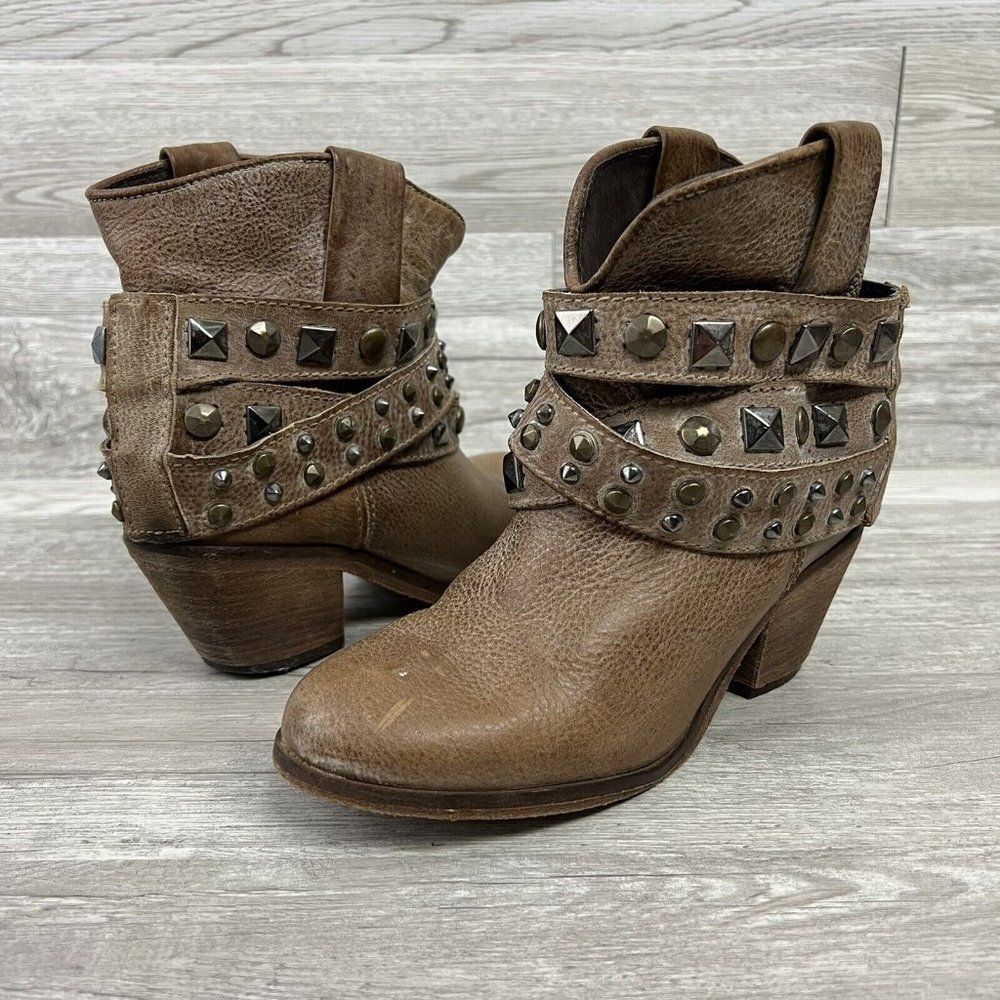 Corral Cognac Studded Strap Leather Distressed Ankle Boots Size 6M Western